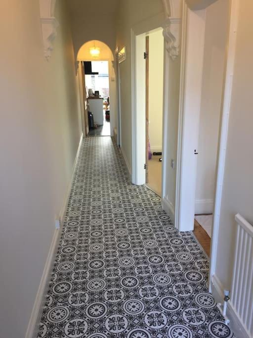 Spacious Victorian Townhouse With Cathedral Views 링컨 외부 사진